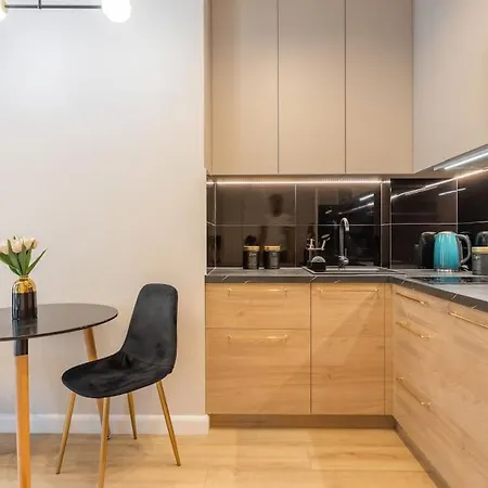 Urban - Great Location - Center - Sienna