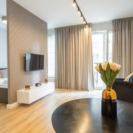 Urban - Great Location - Center - Sienna