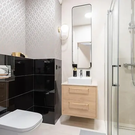 - Great Location- Cozy And Stylish - Stays- Sienna Street Apartment Warsaw